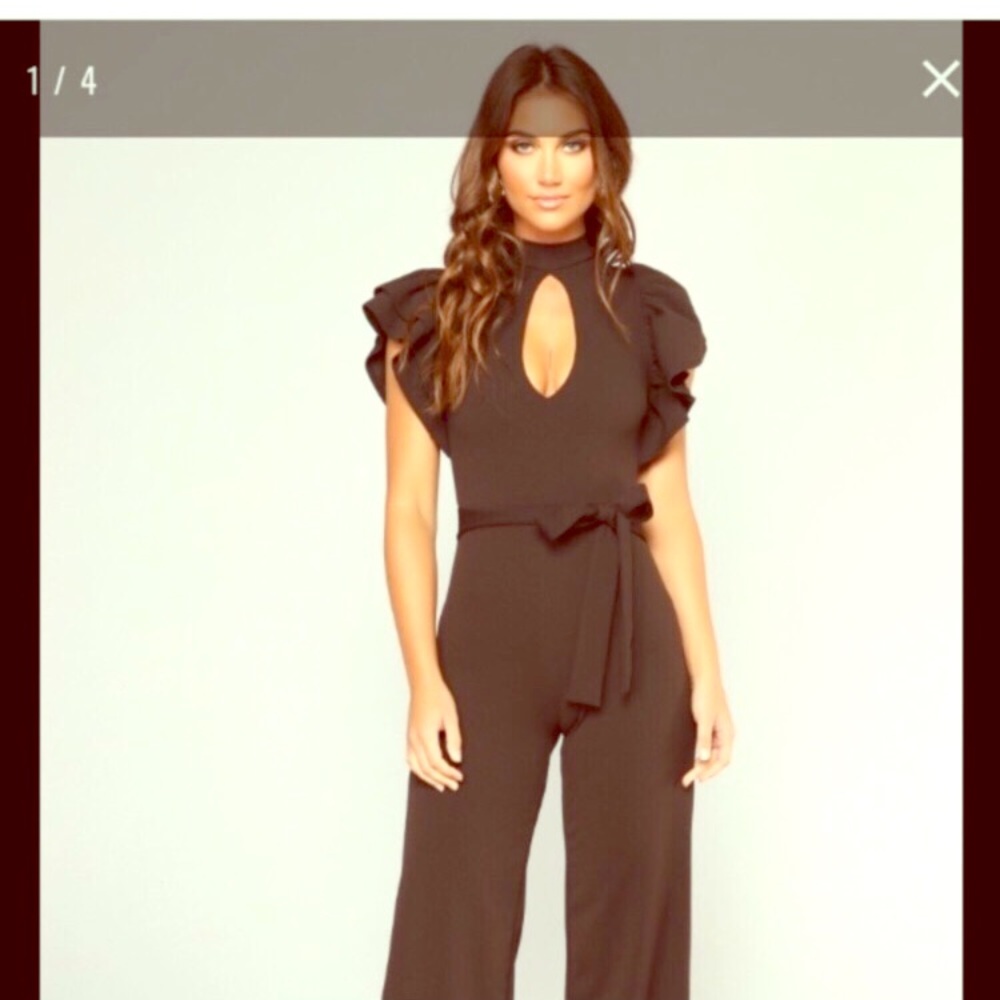 Fashion Nova Junpsuit